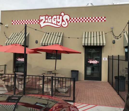 Check Out This “secret” Bar Next to Ziggy’s Magic Pizza Shop