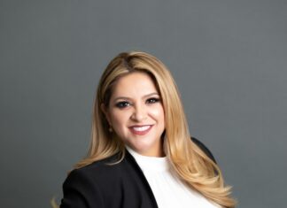 First Latina in Arizona’s History to Obtain Radio Station Latina