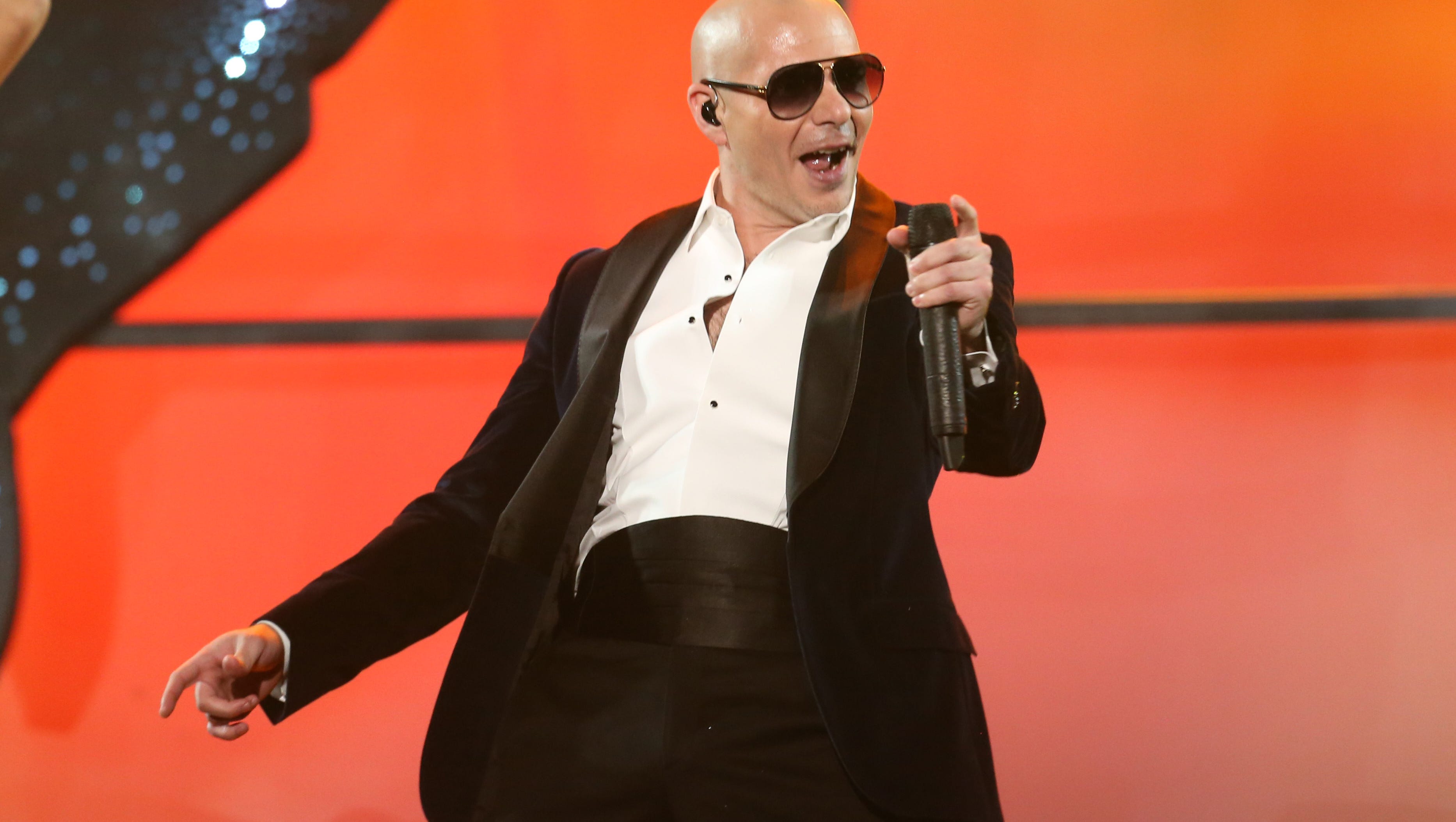 635798088199893892-AP-ESP-MUS-LATIN-AMERICAN-MUSIC-AWARDS-75347962