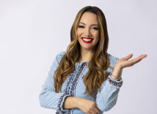 Yaneli Sosa Presenta el Libro “Hispanas Influyentes”