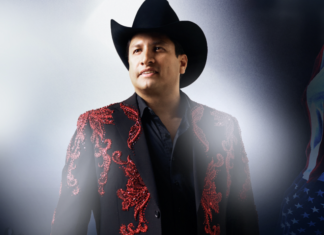 Julión Álvarez se convierte en primer artista latino en llenar tres veces consecutivas el SoFi Stadium de Los Ángeles