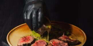 3 Best Restaurants in the Valley for a Romantic Valentine’s Day Dinner